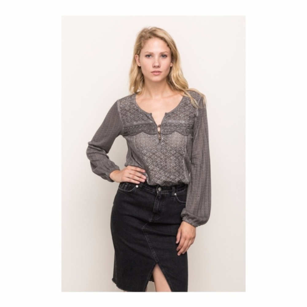 Mystree lace panel fabric mix knit top - Picture 4 of 5